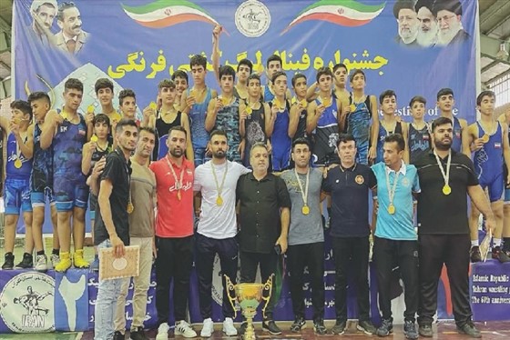 پایان مرحله نهایی رقابت های کشتی فرنگی لیگ خردسالان جام پهلوانک های باشگاههای کشور / تهران :